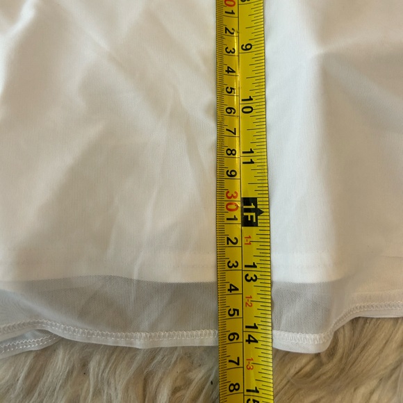 ATHLETA ‘Upbeat’ Mesh Overlay Tennis Skirt Skort - Picture 15 of 15